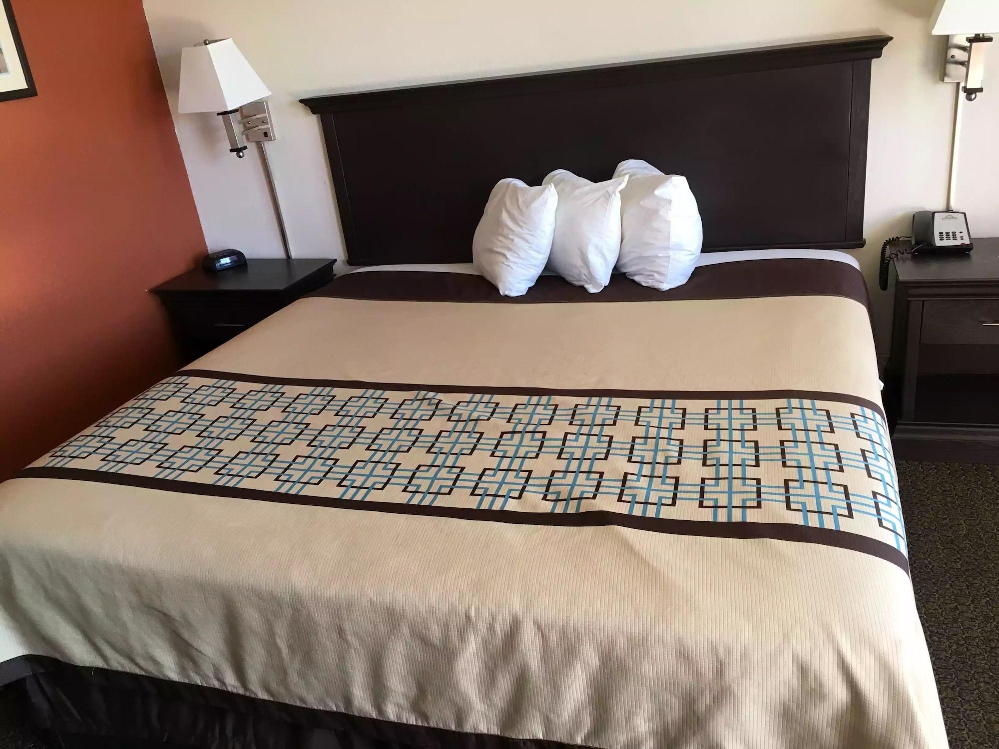 Days Inn By Wyndham Hobbs Eksteriør billede